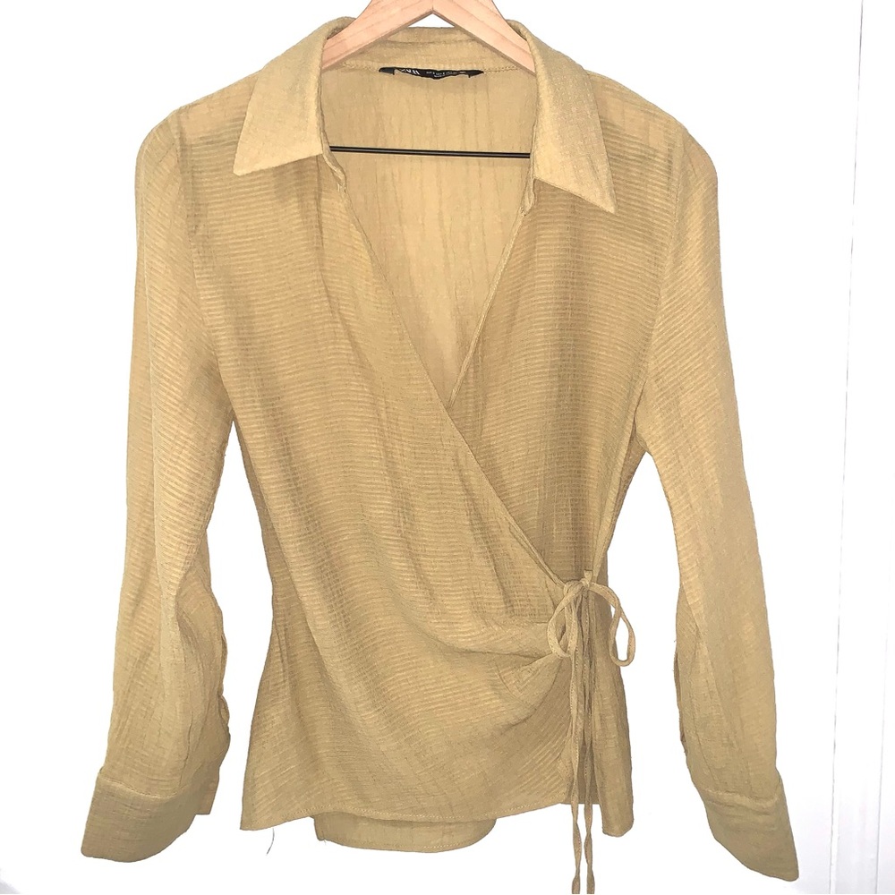 Zara chiffon wrap blouse with a side tie details in Size Small #wrap #blouse